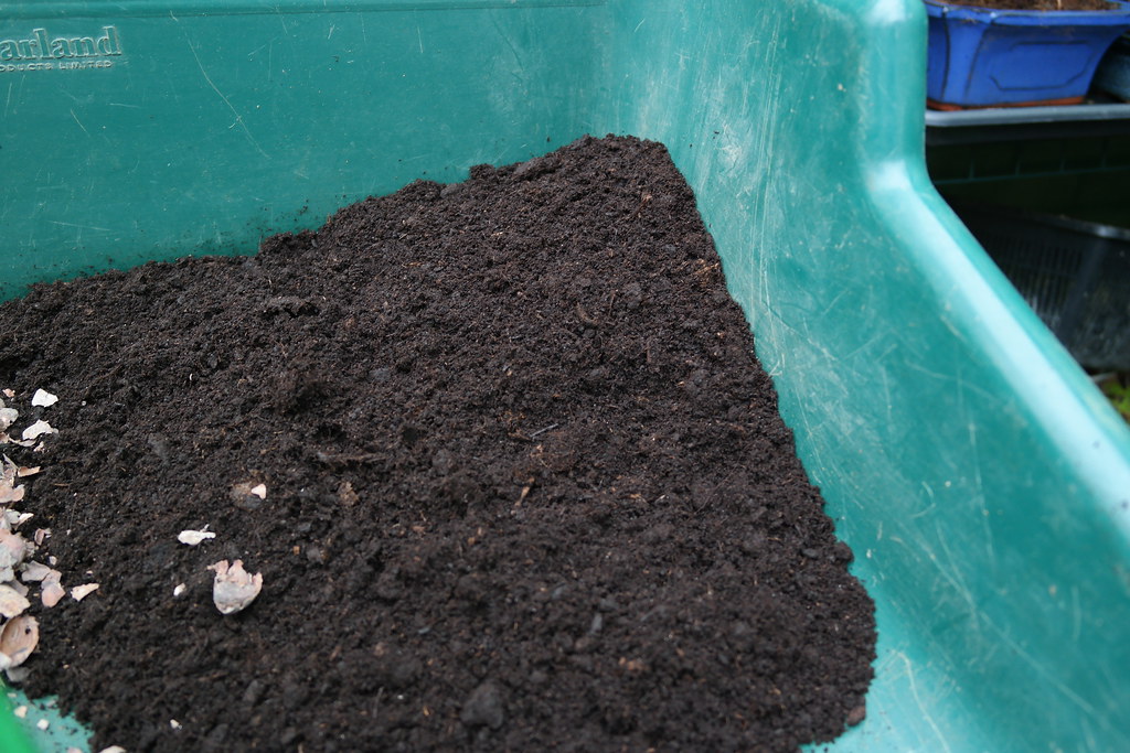 How To Store Used Potting Soil 