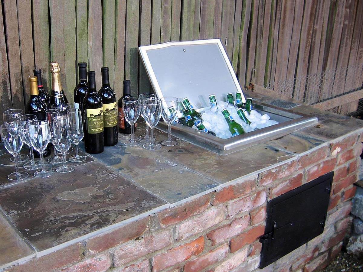 Outdoor bar ideas with built-in cooler
