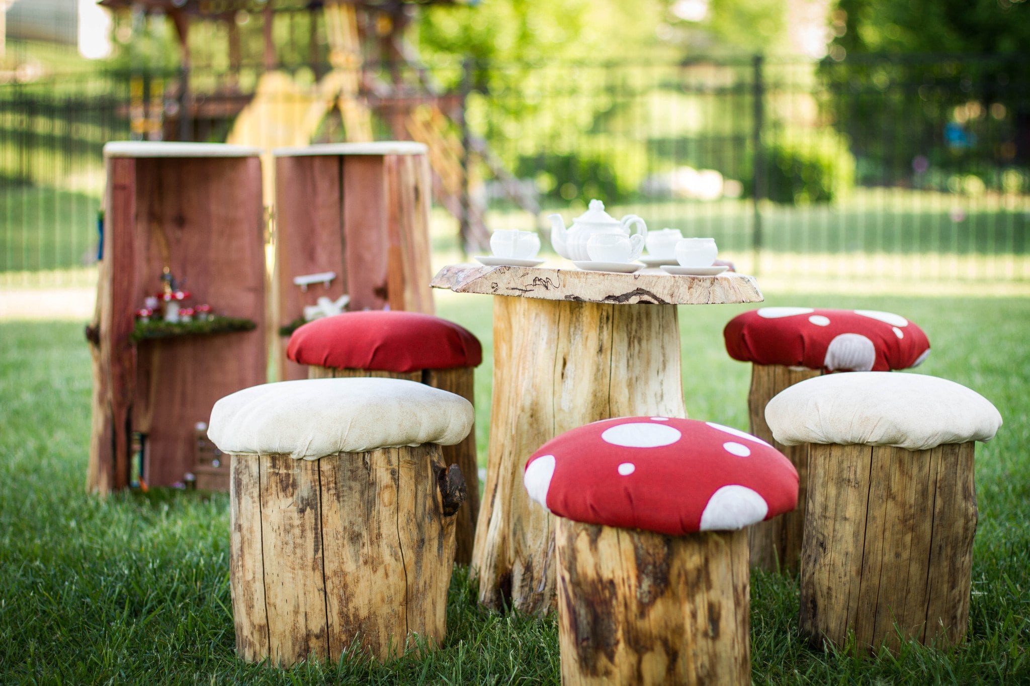 Tree Stump Mushroom Table Set for Kids